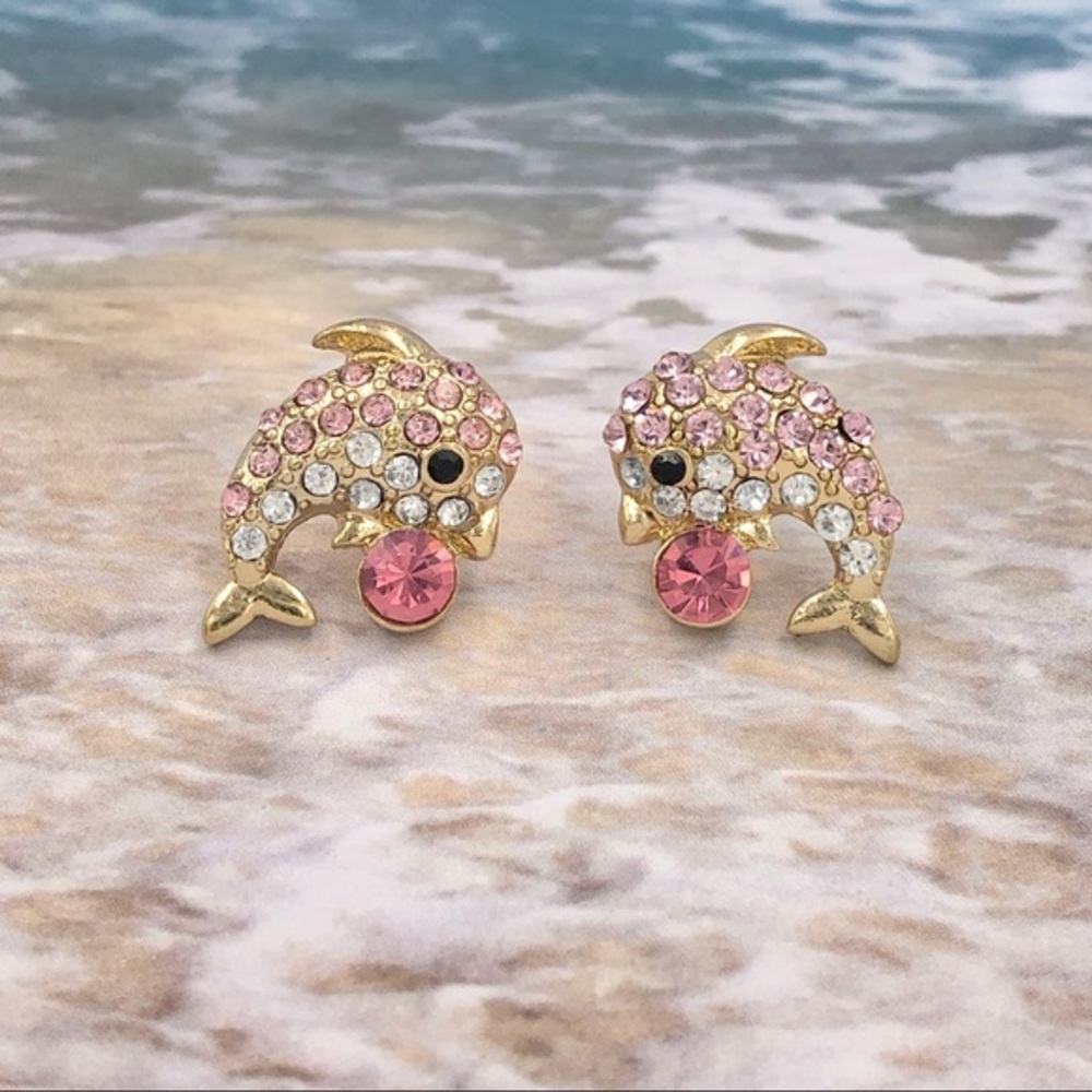 🌼 Dolphin Pink Rhinestone Gold Stud Earrings